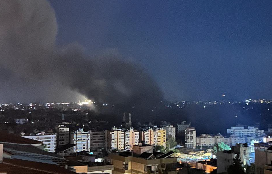 Serangan Udara Israel Hantam Daerah Hadath, Beirut, Dekat Bandara